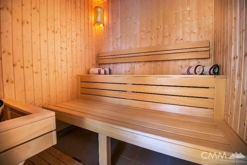 Luxury 1 Bedroom Apartment With Cozy Garden D2-2 In Morinj Kotor Kültér fotó
